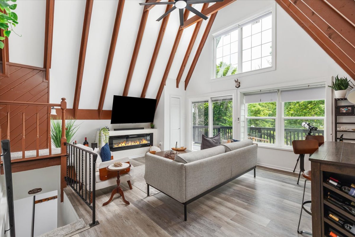 Bespoke Great Room Details